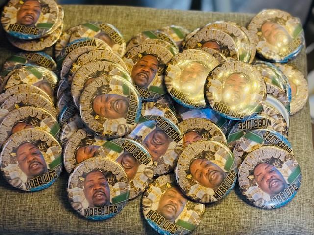 Custom Pin/Button and Ribbon